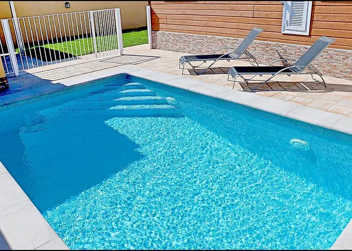 Con Piscina Privada Holiday home *