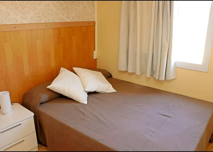 펜션 Con Piscina Privada 콘일데라프론테라