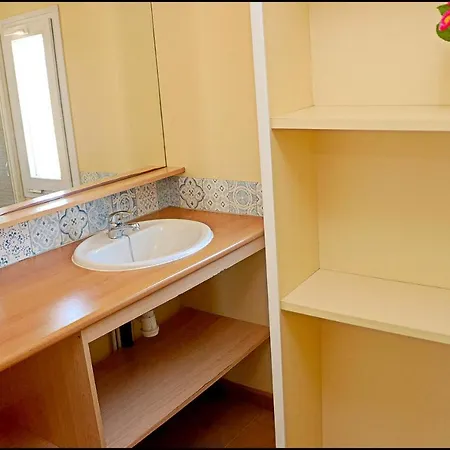Con Piscina Privada بيت للعطل *